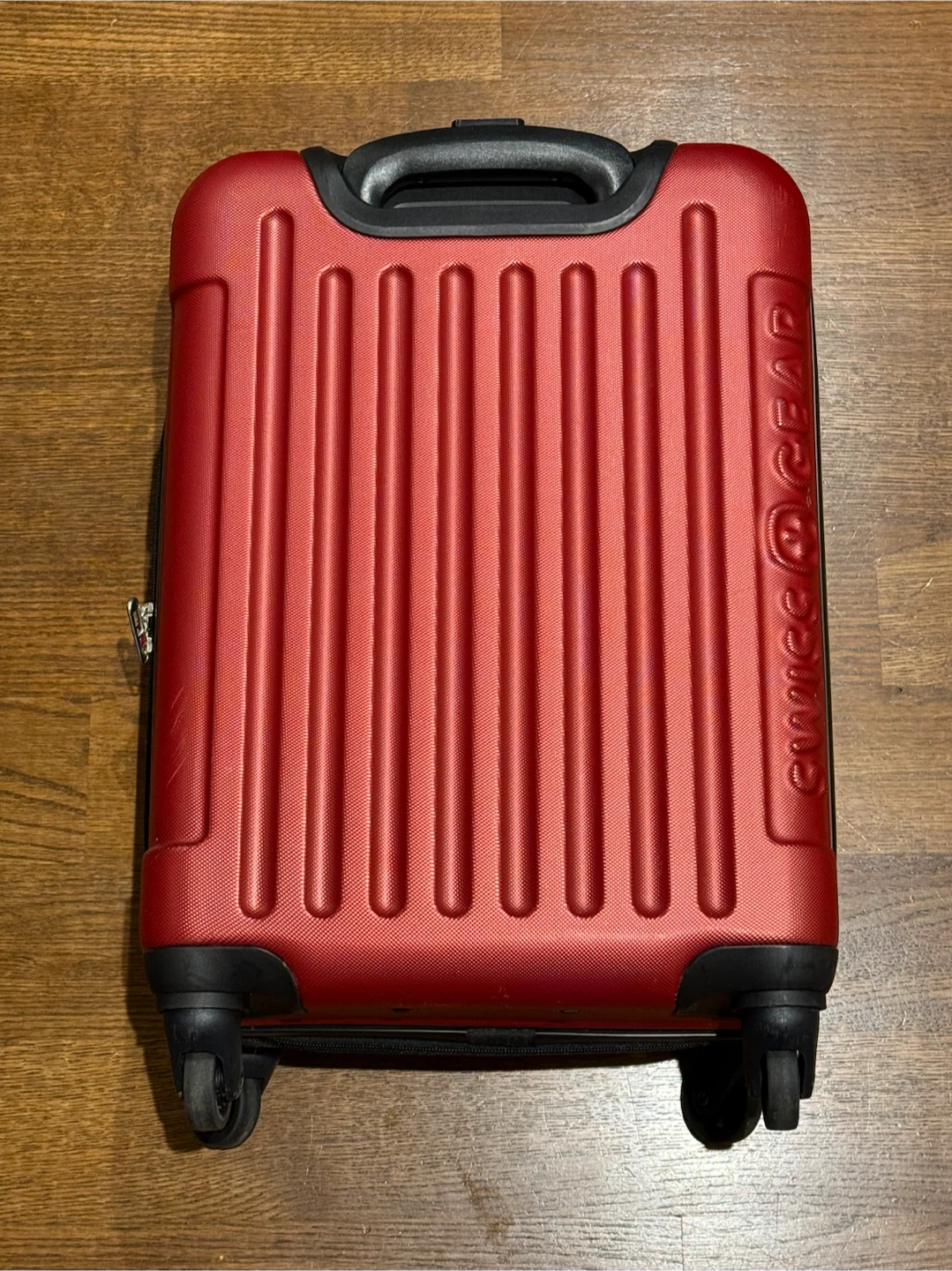 SwissGear Significance 20" Carry-On Luggage - Red - photo 4