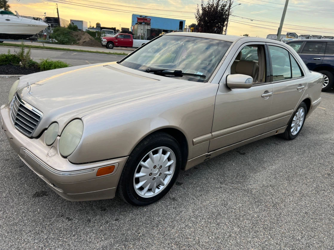 2000 Mercedes-Benz E320 AWD Low Miles