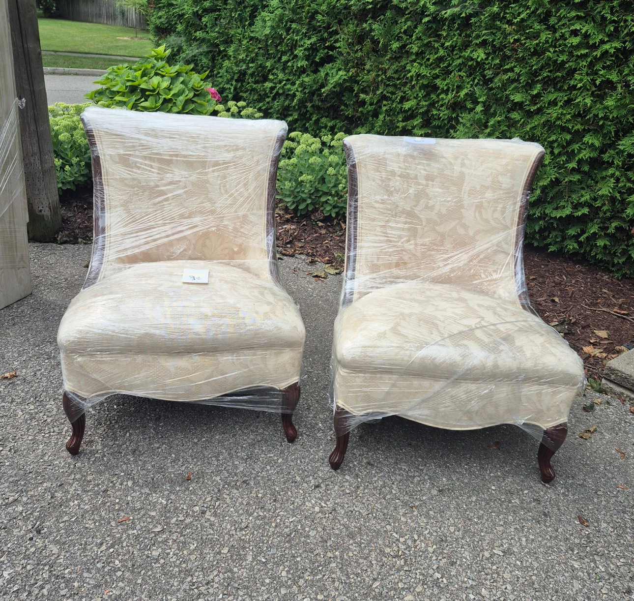 Set of two patterned accent chairs - photo 2