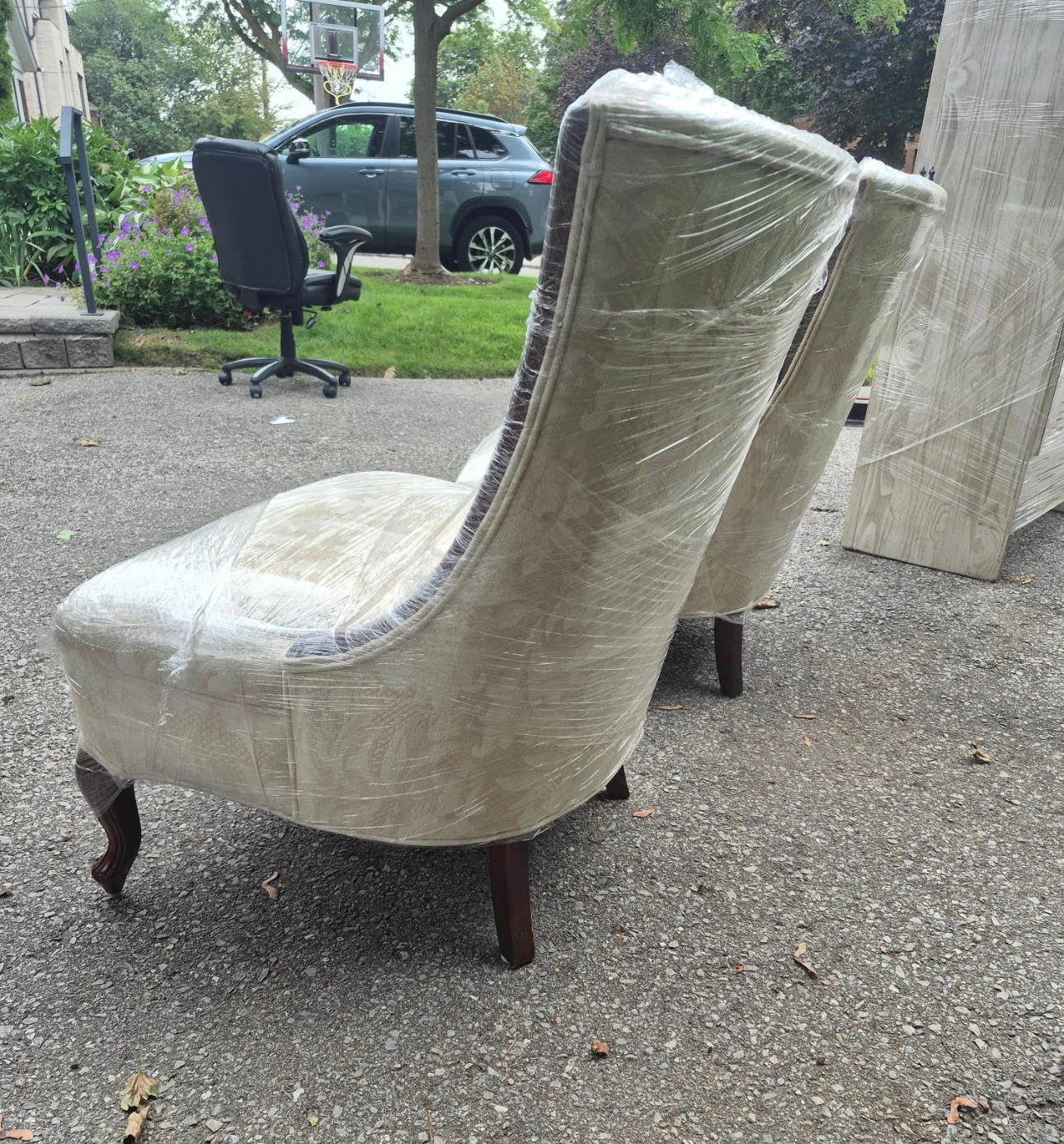 Set of two patterned accent chairs - photo 3