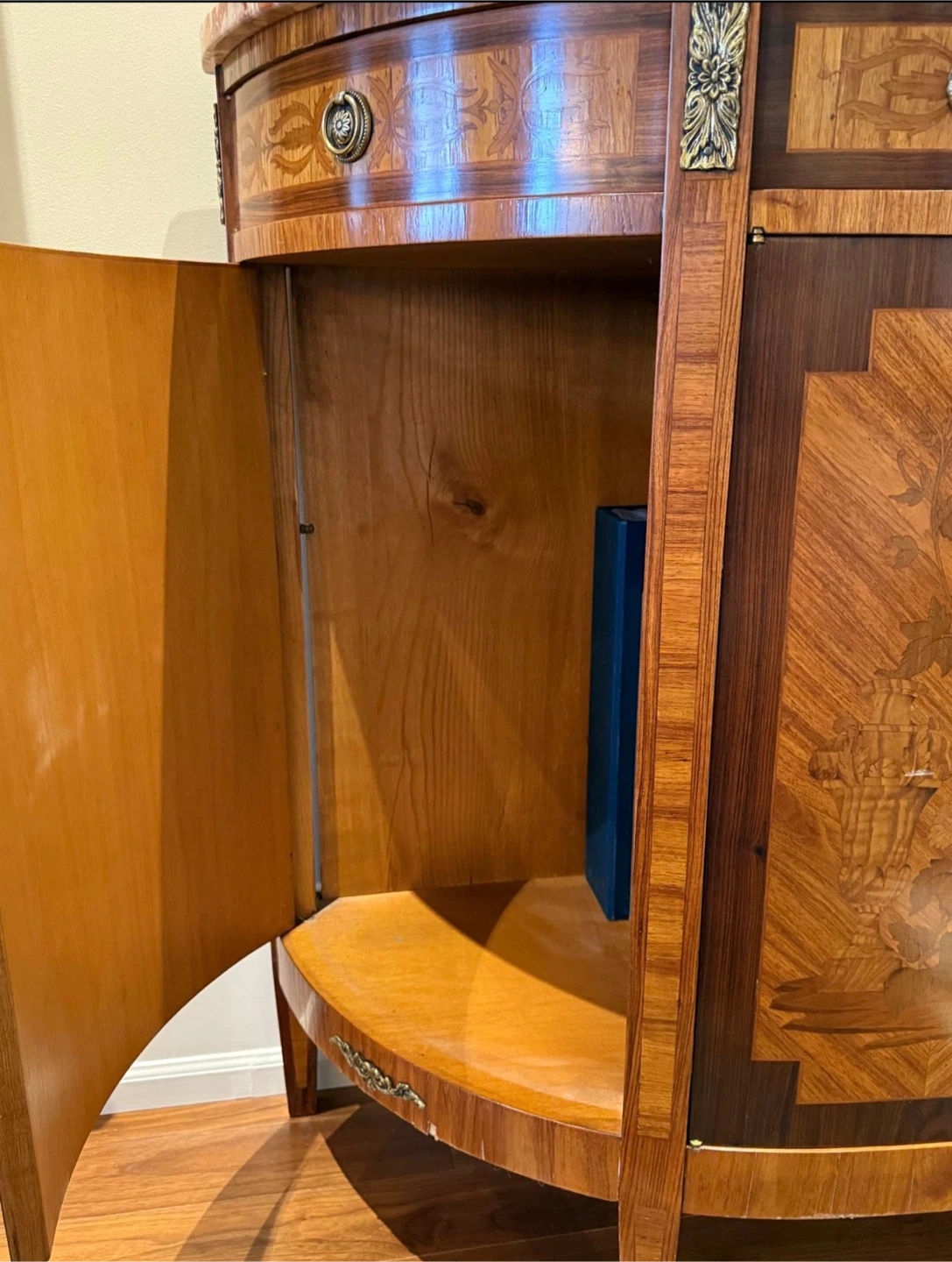 Vintage Inlaid Wood Half-Moon Sideboard Cabinet - photo 5