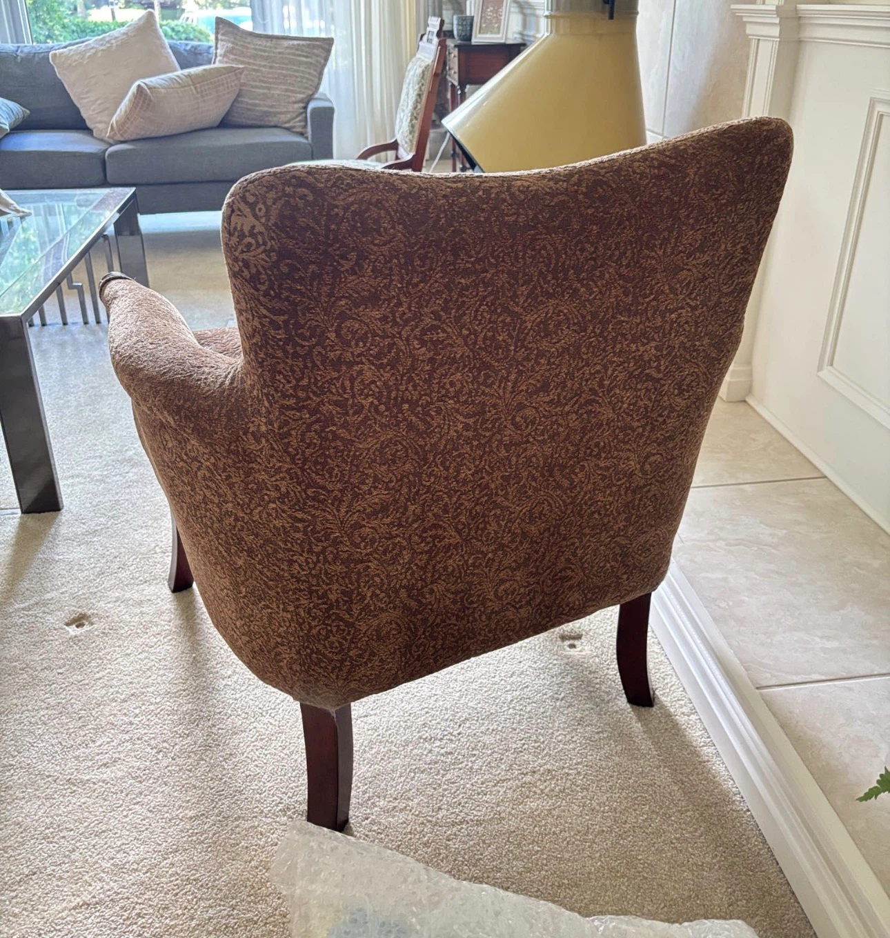 Armchair with Matching Ottoman - photo 3