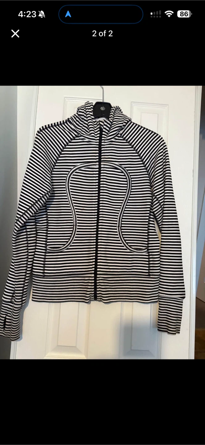 Lululemon Black and White Striped Zip-Up Hoodie - photo 2