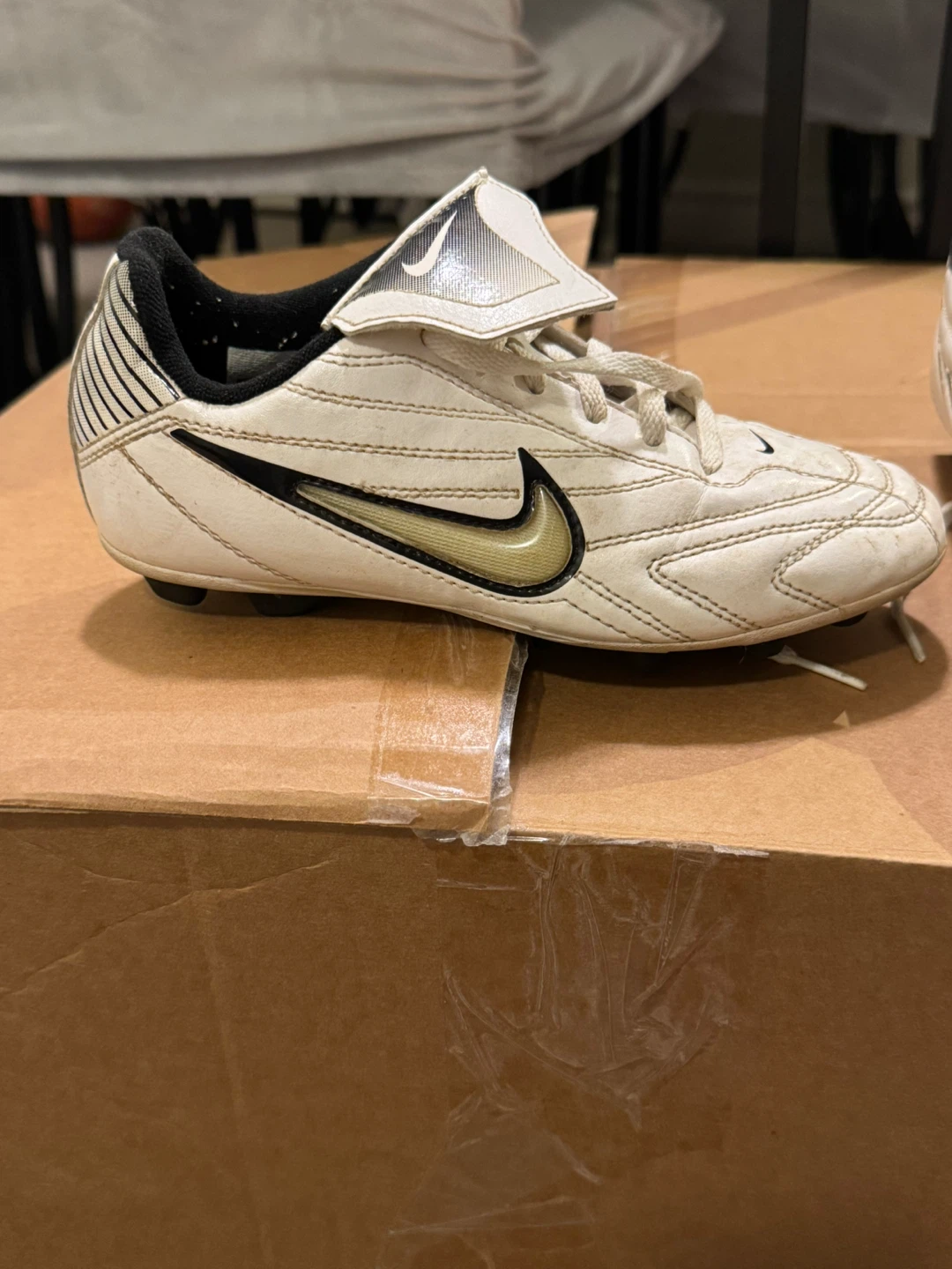 Nike Kids Soccer Cleats - Size 2Y - photo 2
