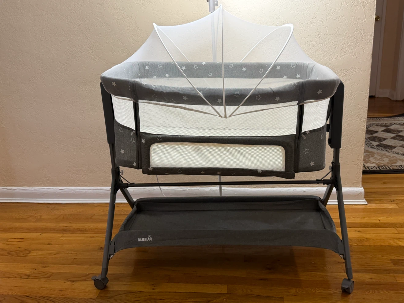 Baby Bassinet / Bedside Sleeper + FREE Bouncer