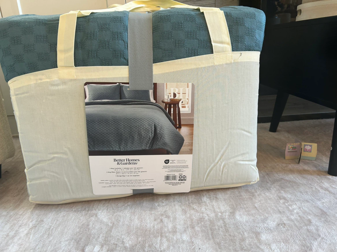 🛏️ Better Homes & Gardens 3-Piece Comforter Set – $50 - photo 4
