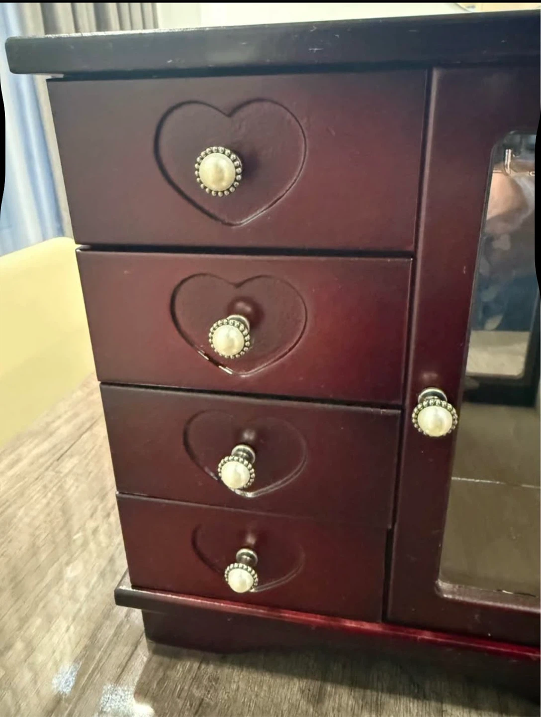 Elegant Vintage-Style Wooden Jewelry Chest - photo 4