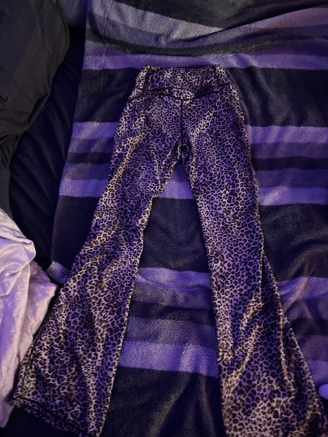SMR Leopard Print Flare Leggings - photo 2