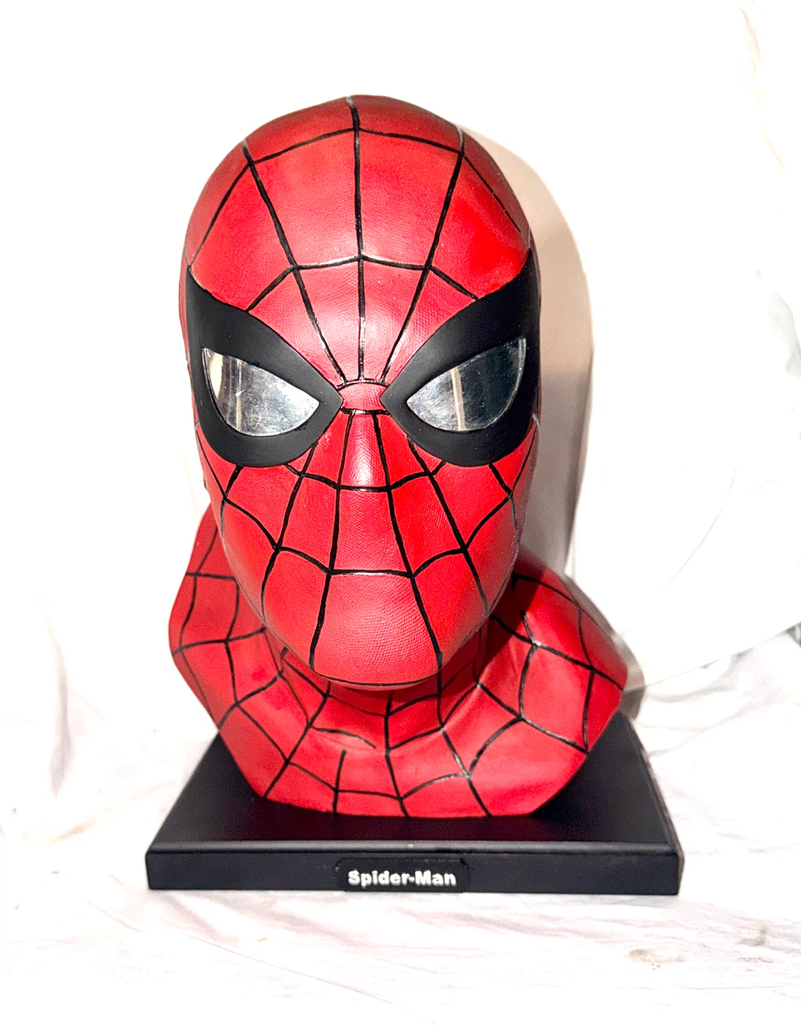 Dynamic Forces Marvel Spider-Man Life Size Bust - photo 2