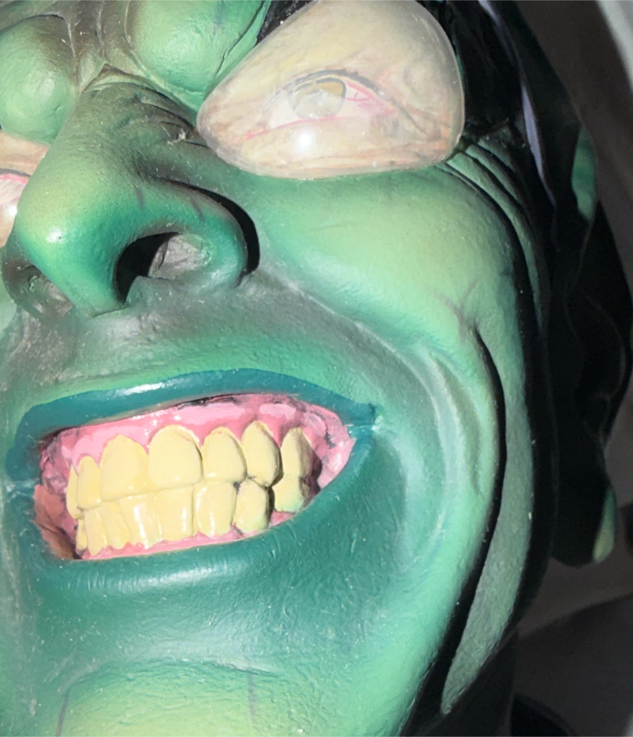 Dynamic Forces Spider-Man Green Goblin Life Size Bust - photo 3
