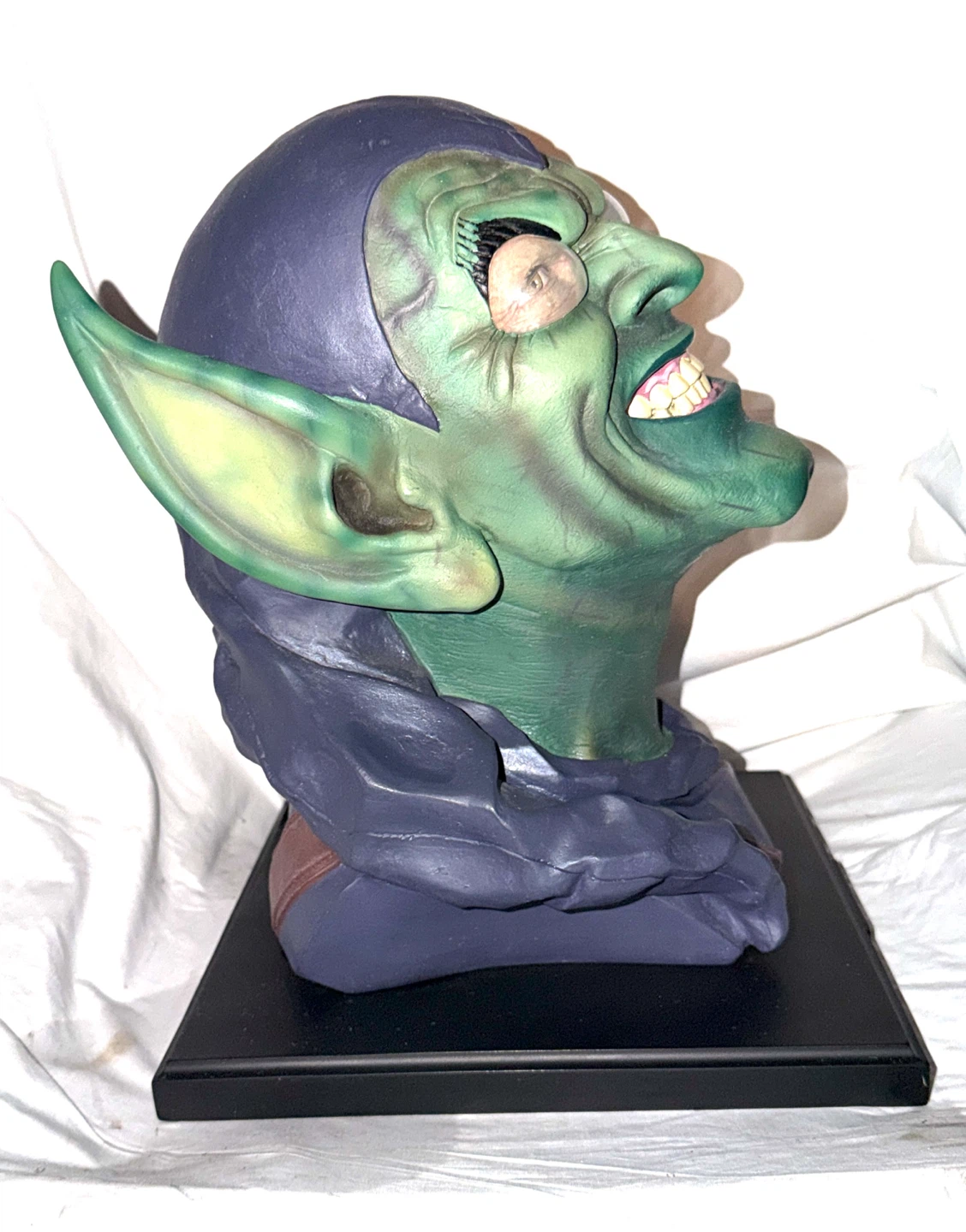 Dynamic Forces Spider-Man Green Goblin Life Size Bust - photo 5