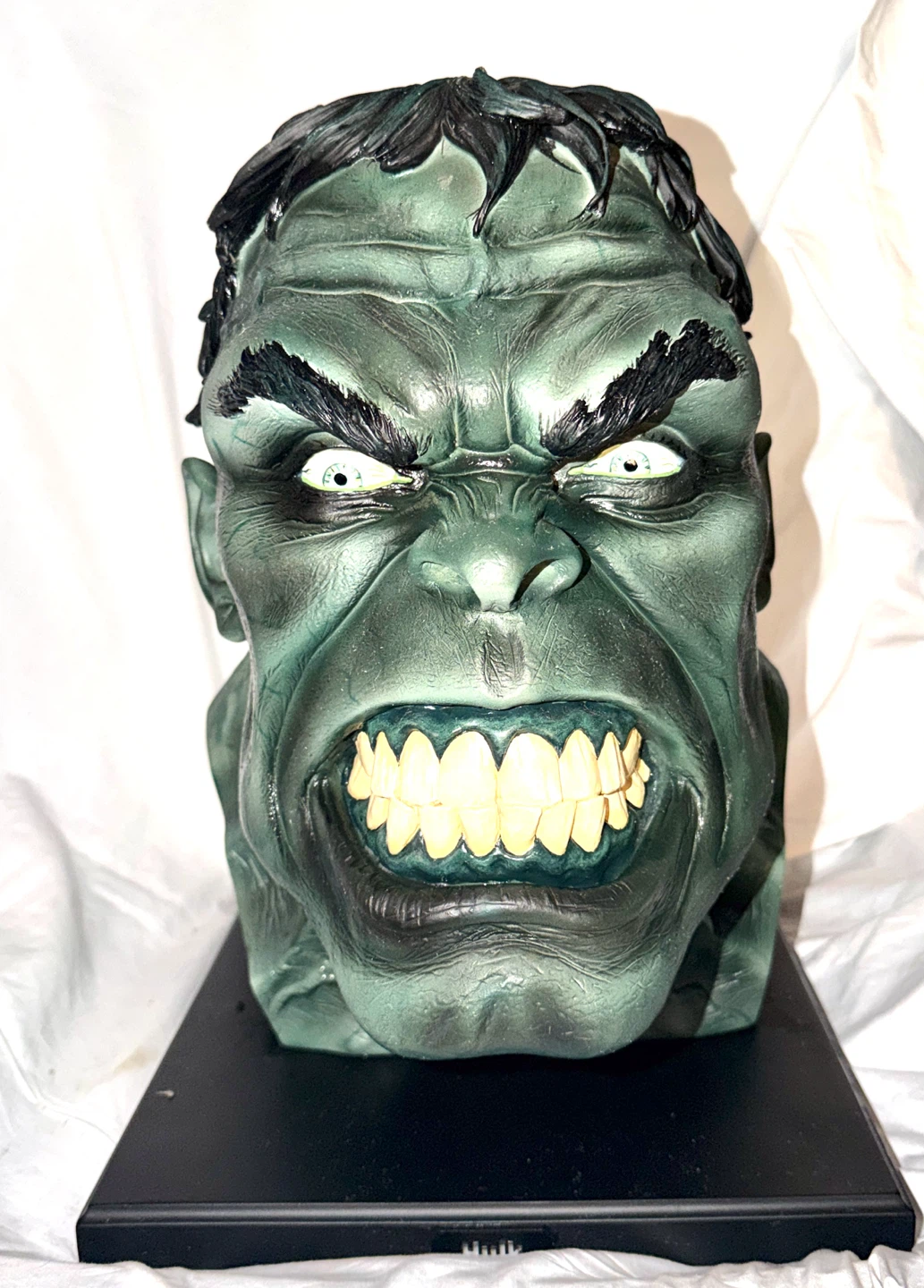Dynamic Forces Marvel Incredible Hulk Life Size Bust - photo 2