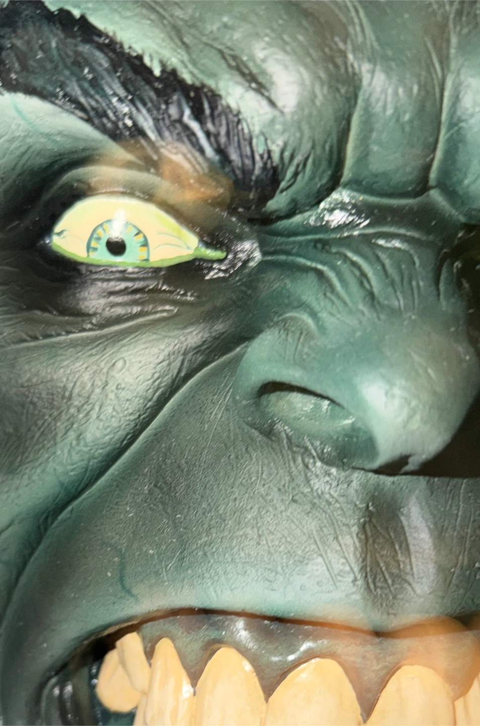 Dynamic Forces Marvel Incredible Hulk Life Size Bust - photo 3