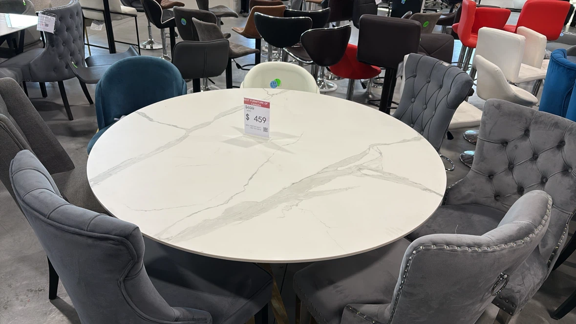 Round wooden dining table - photo 2