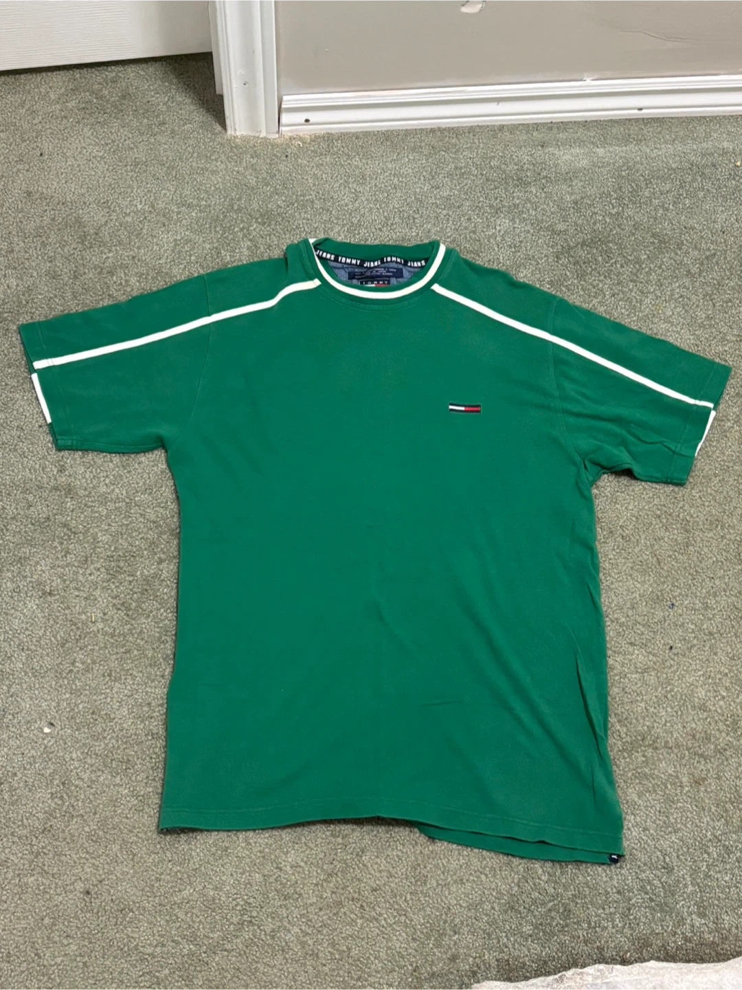 Tommy Jeans Green T-Shirt in good condition