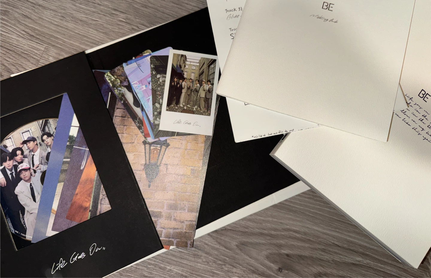 “BE” BTS Album (Deluxe Edition) - photo 3