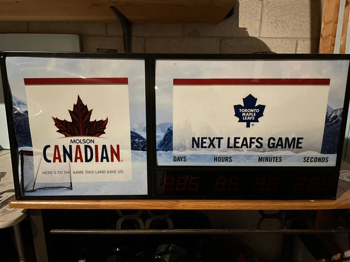 Molson Canadian Toronto Maple Leafs Countdown Clock - photo 2