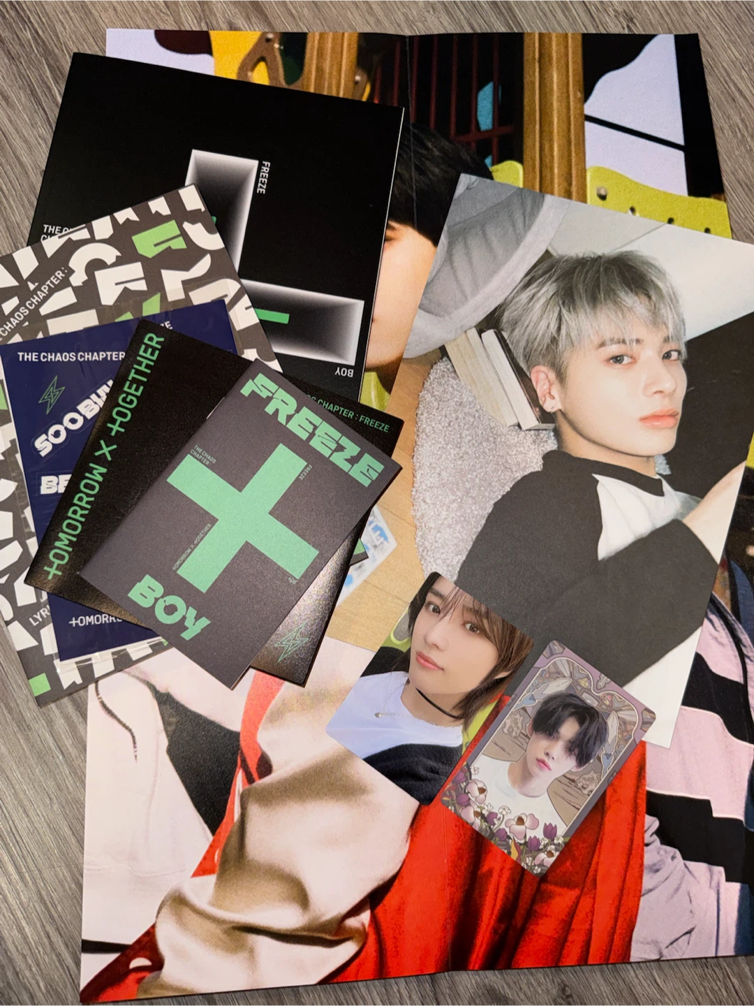 TOMORROW X TOGETHER “The Chaos Chapter: Freeze” Album - photo 2