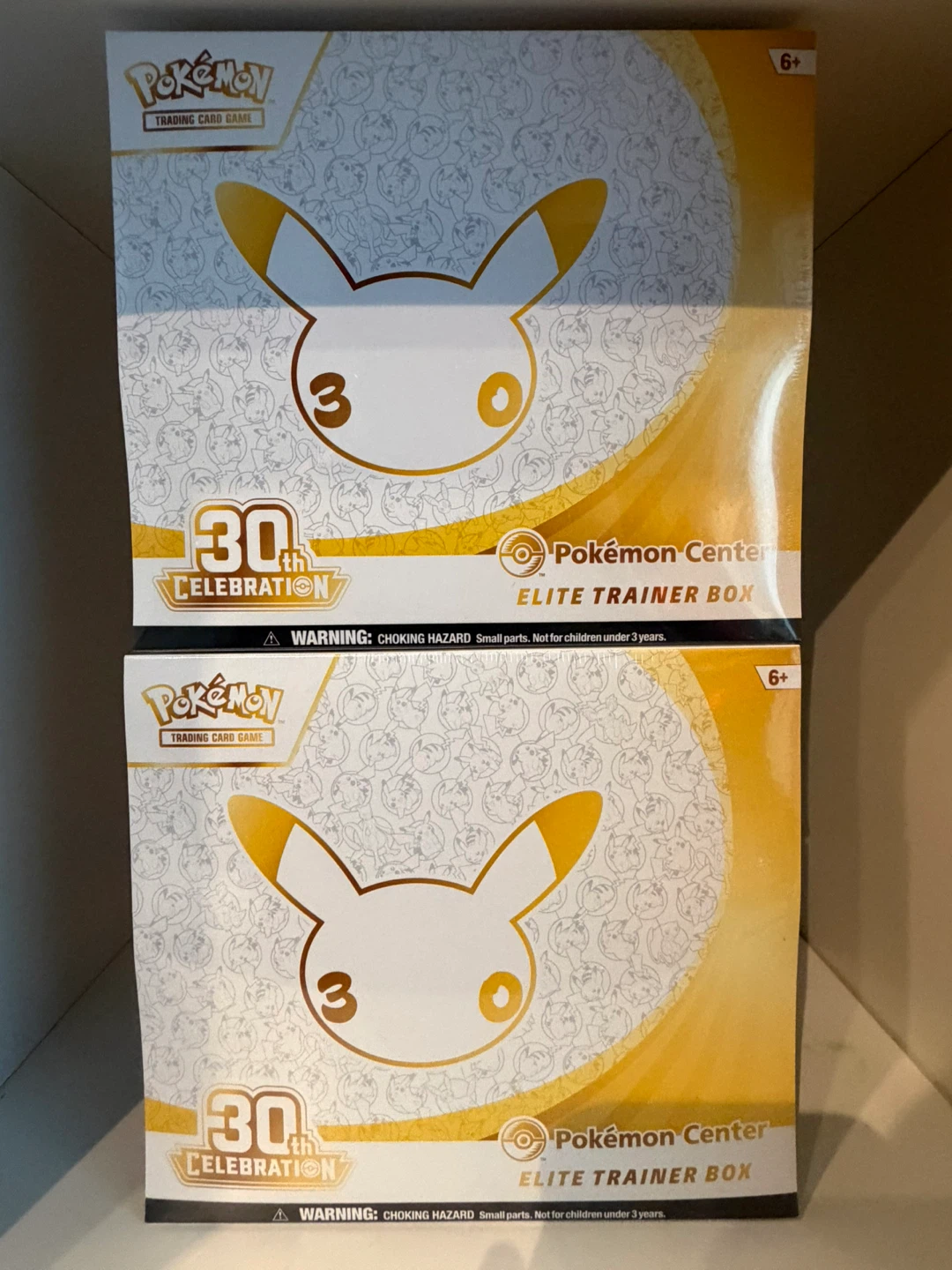 Pokémon 30th Celebration Pokémon Center Elite Trainer Box PC ETB