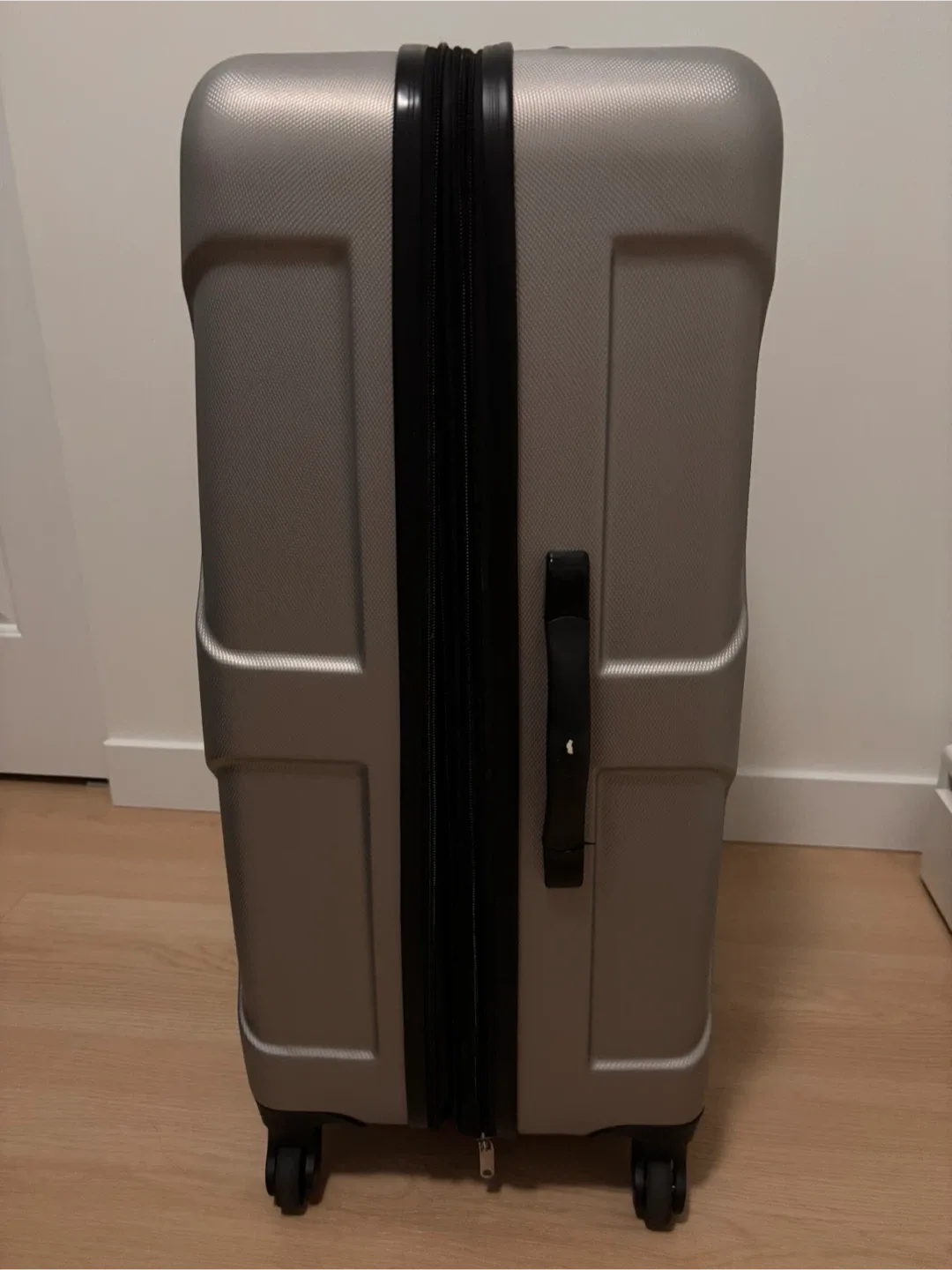 Outbound Silver Hard-Shell Spinner Luggage - photo 2