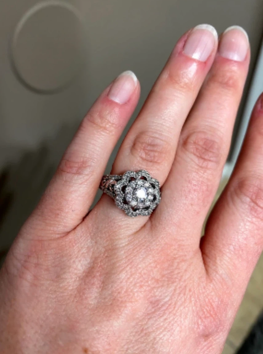 14K White Gold natural Diamond Floral Ring - photo 4