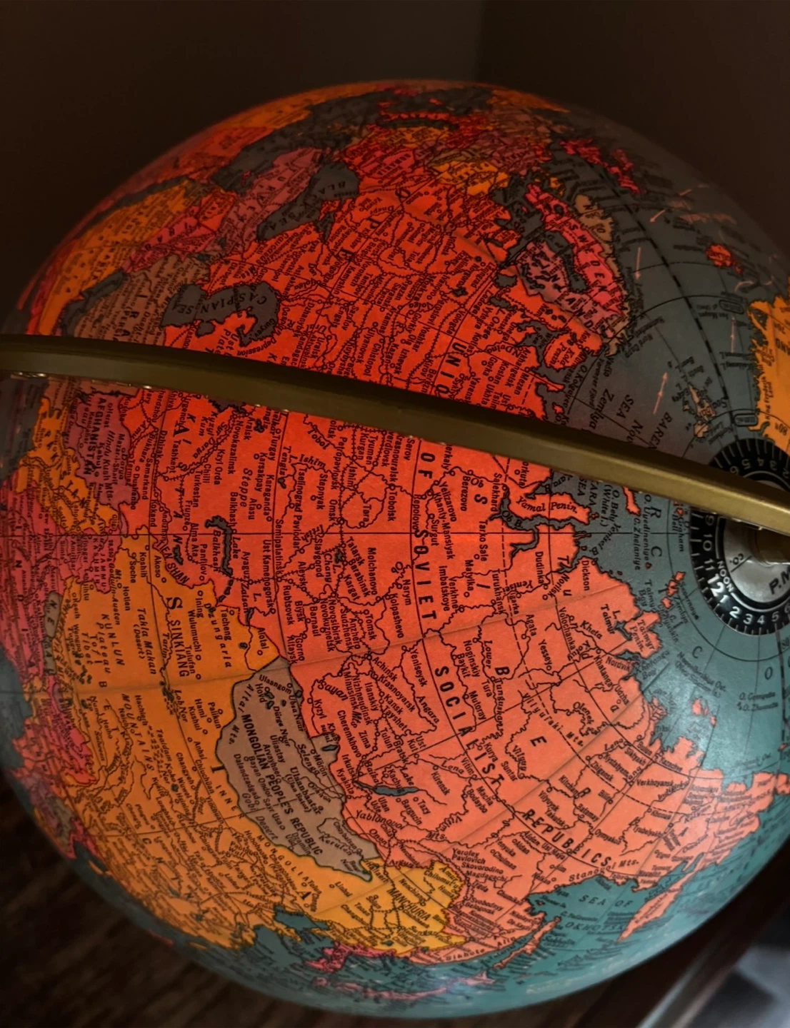Cram's 12-inch Plasti-Lite Illuminated World Globe