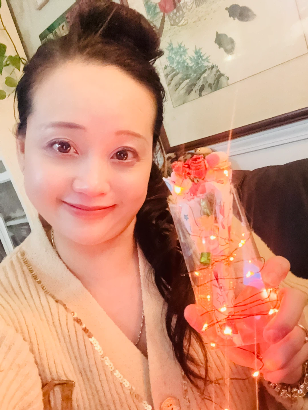 Small decorative LED flower arrangement