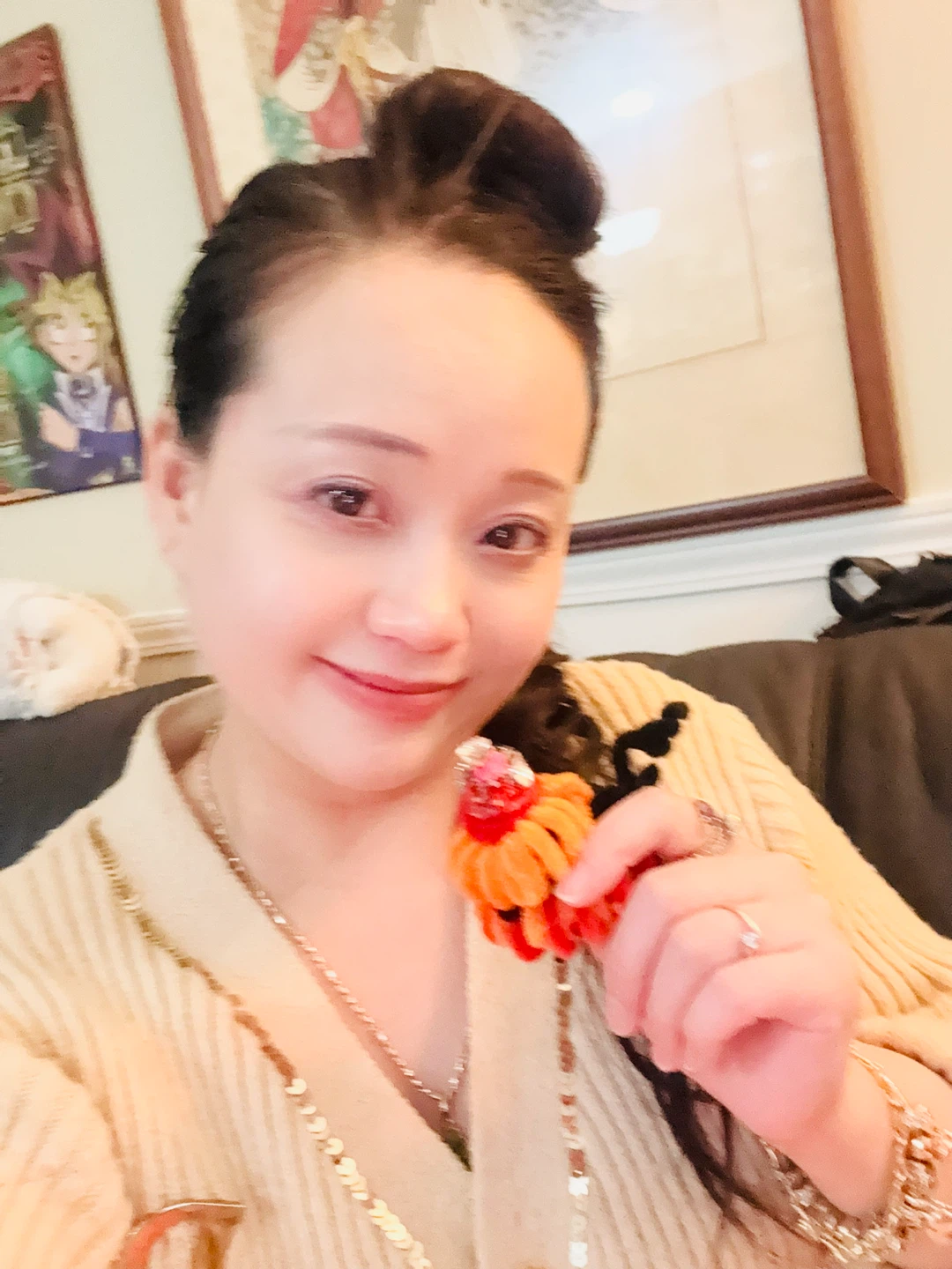 Handcrafted fuzzy flower hair accessory - photo 2