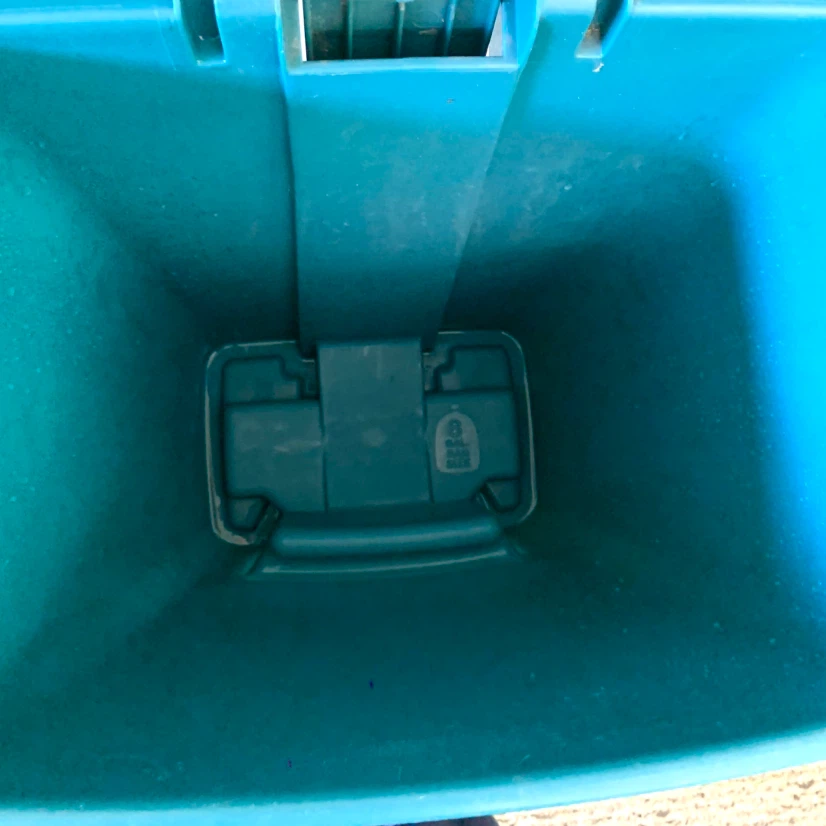 Teal Pedal Trash Can - photo 5
