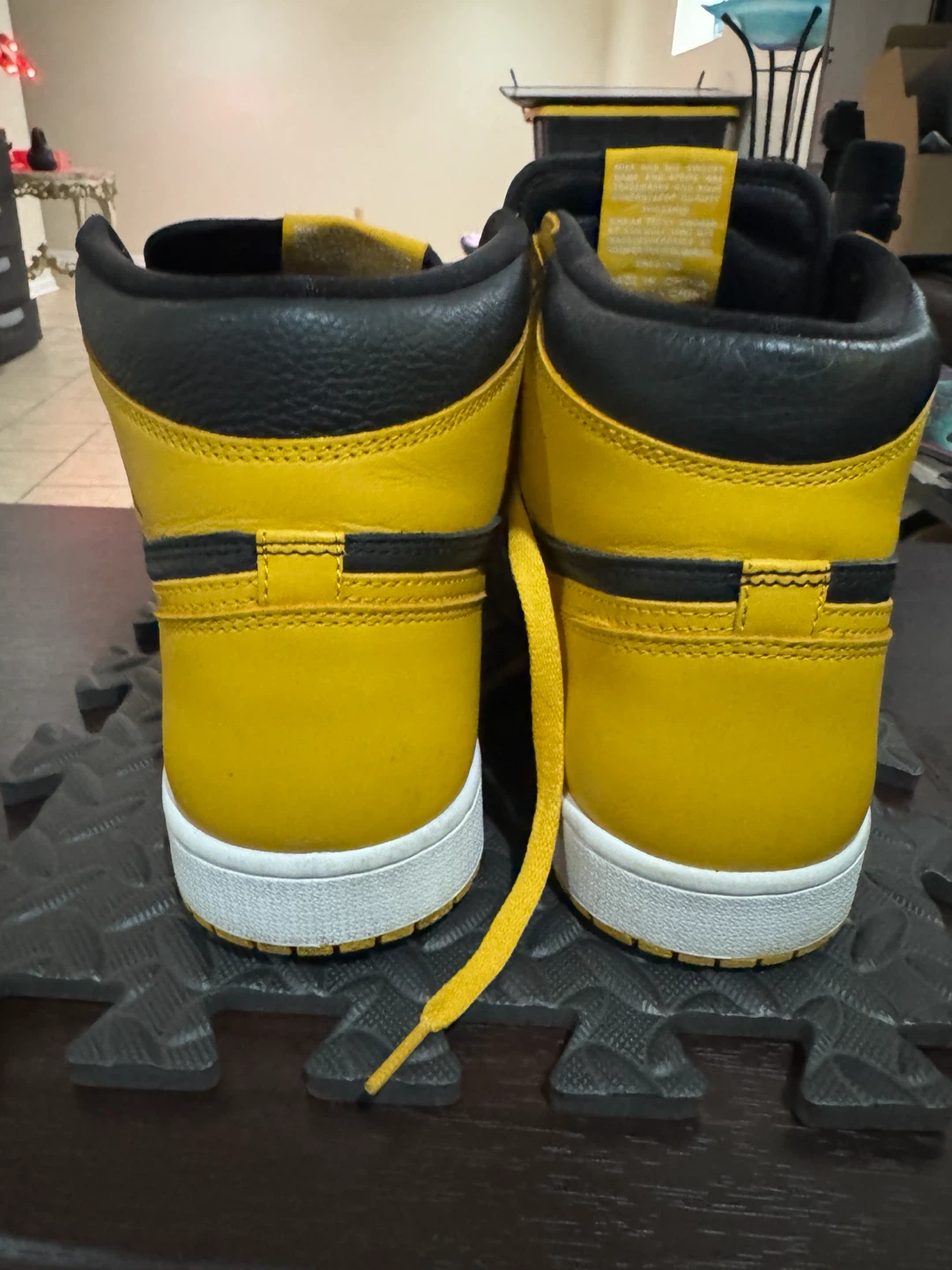 Nike Air Jordan 1 High Pollen - photo 2