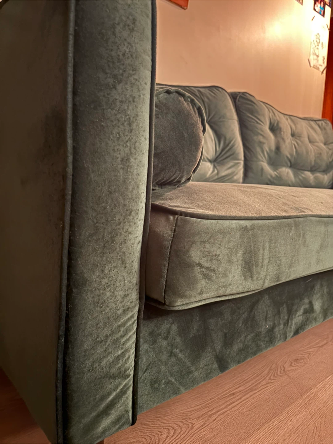 Dark green velvet sofa - photo 2