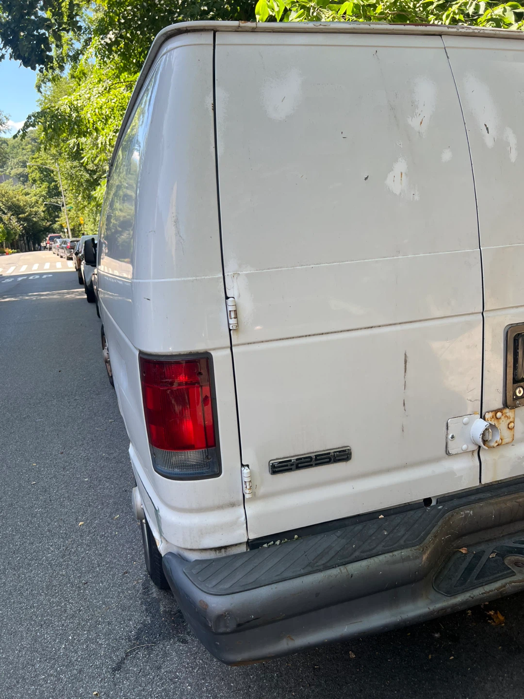 Ford E-250 Cargo Van