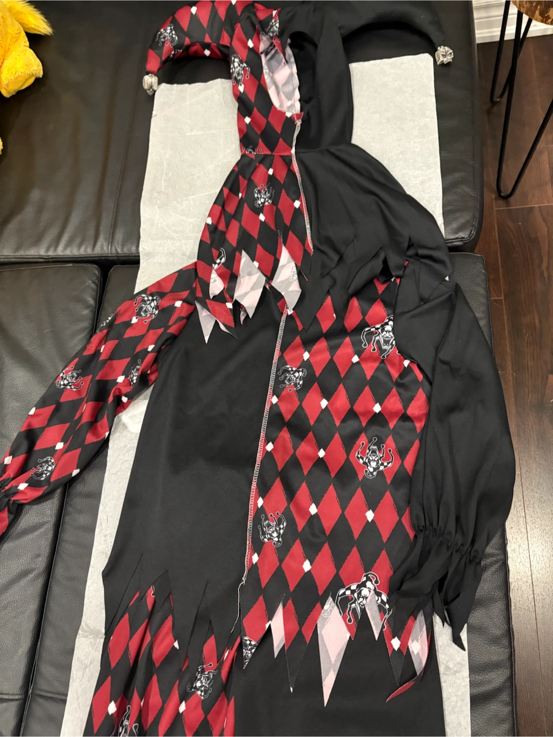 Spirit Halloween Jester Costume XL - photo 2