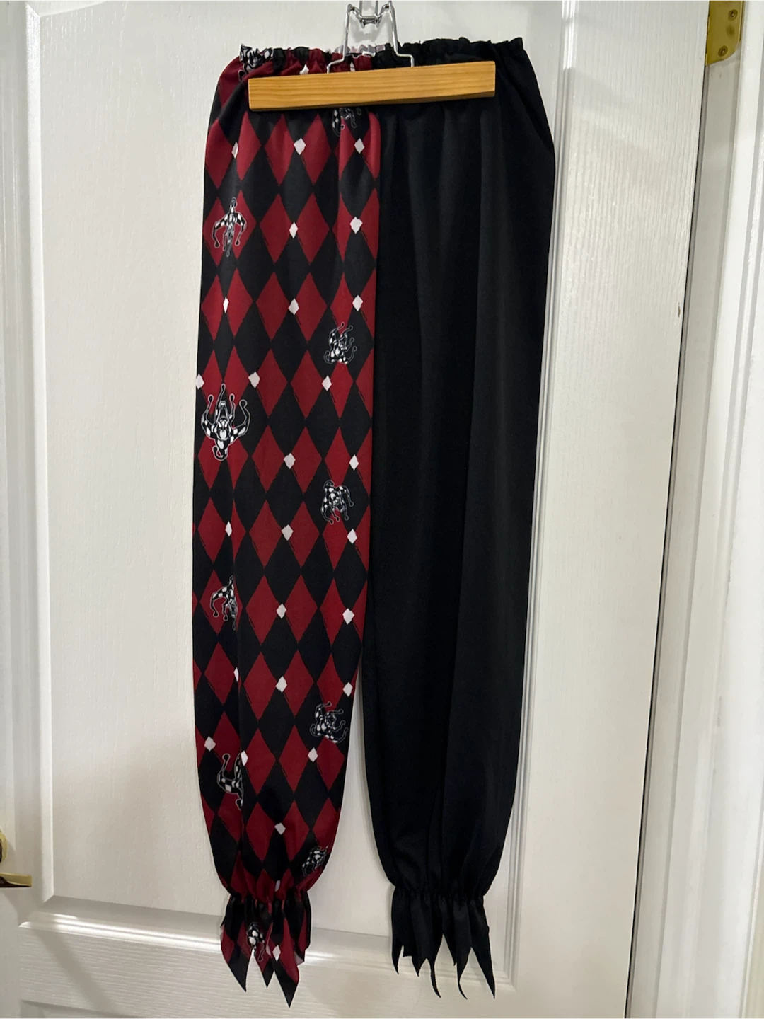Spirit Halloween Jester Costume XL - photo 5