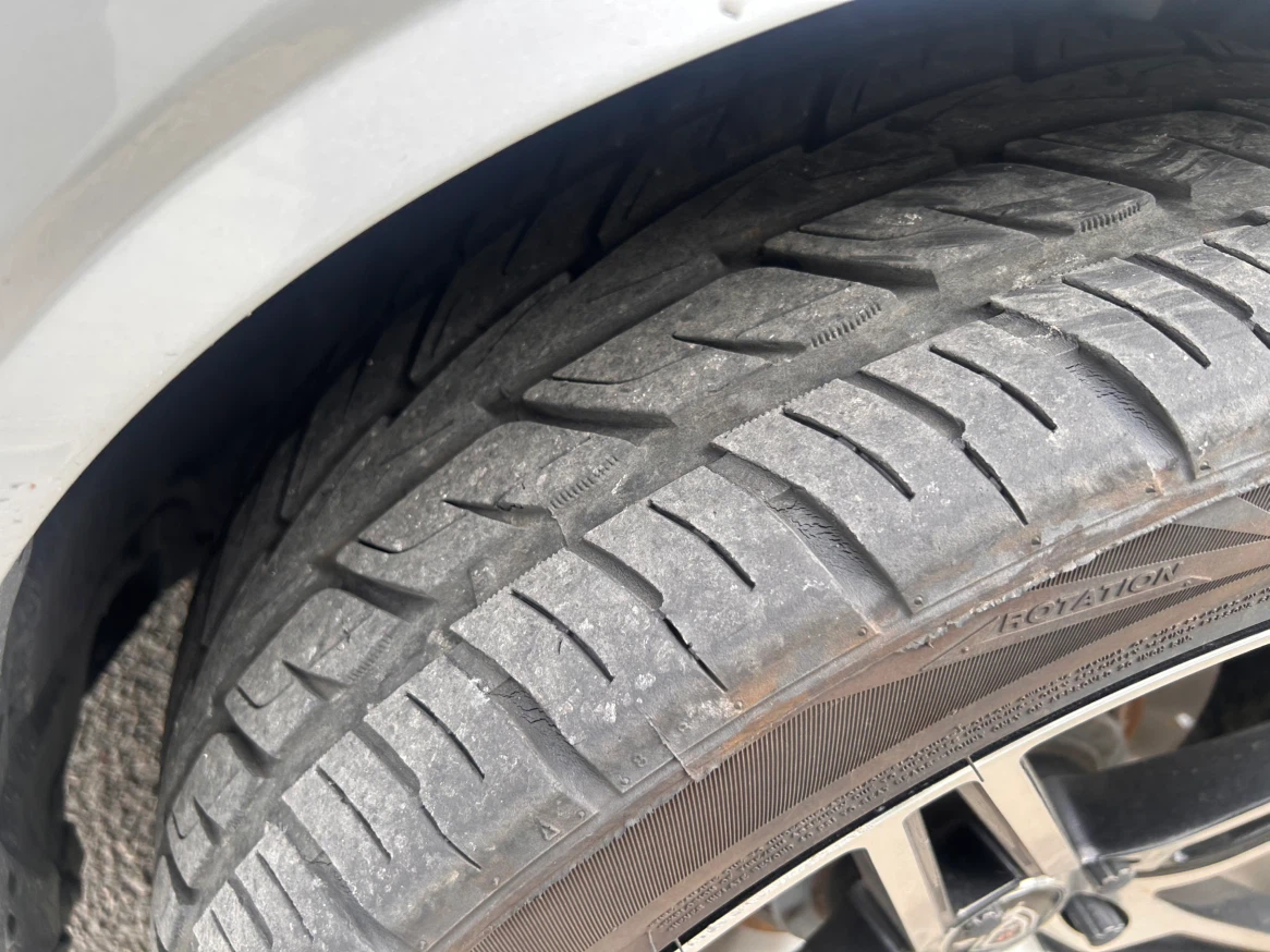20 inch Marquee rims and all season tires for sale - photo 3