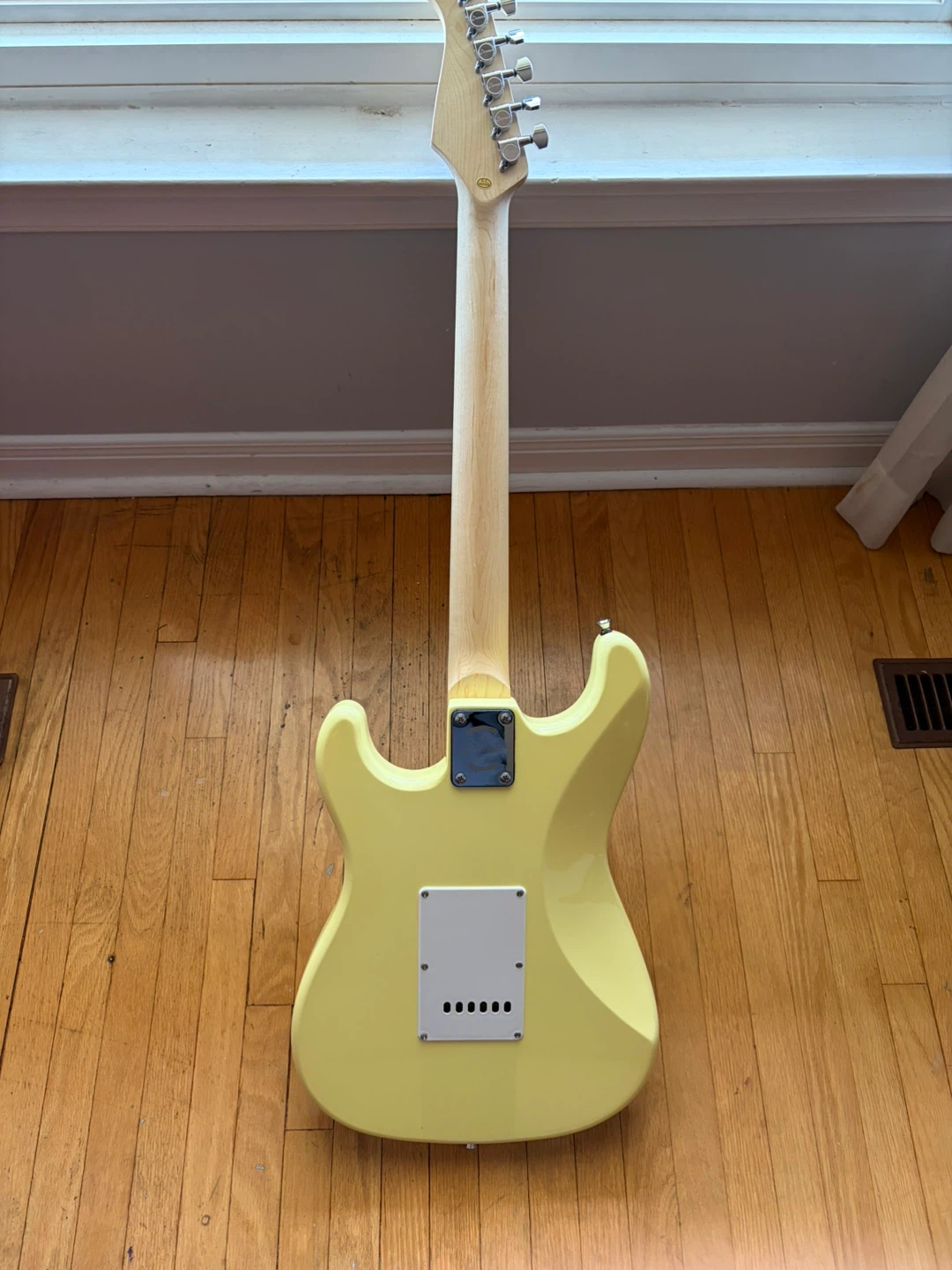Guitar - photo 3