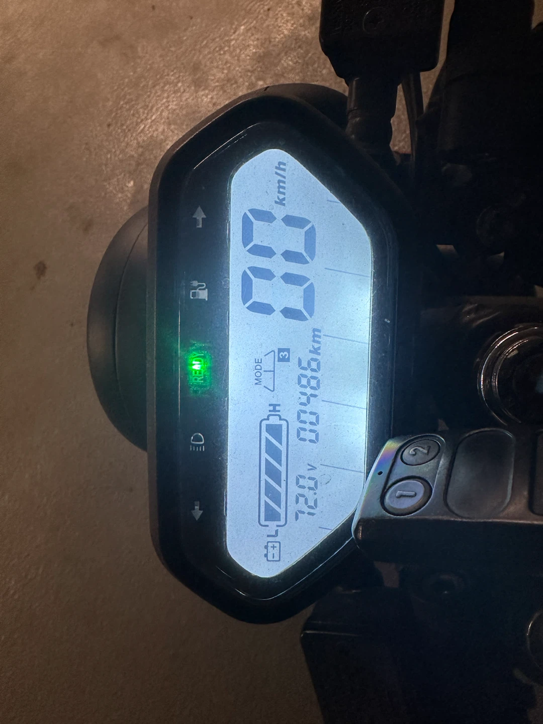 2025 EMMO Nomado | 72V 35Ah Lithium | Only 486 KM + Extras - photo 4