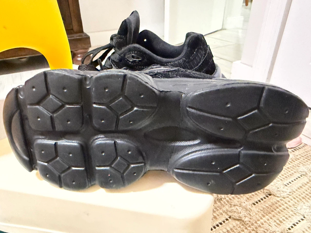 New Balance 9060 Triple Black Sneakers 11.5 C kids - photo 2
