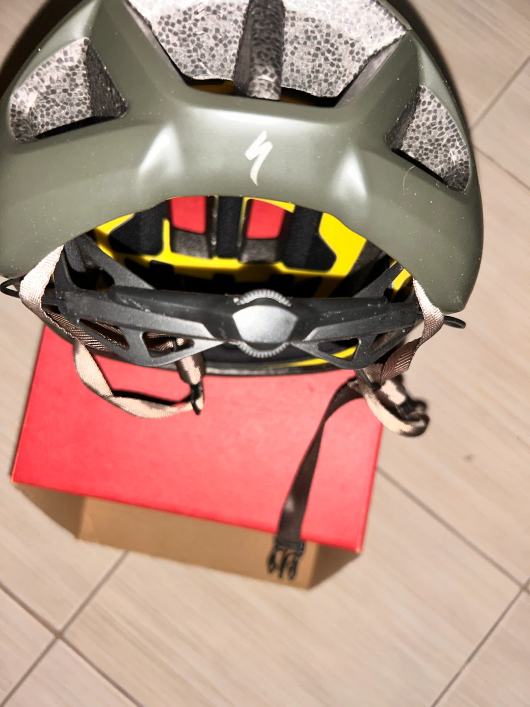 Specialized Loma Cycling Helmet - photo 4