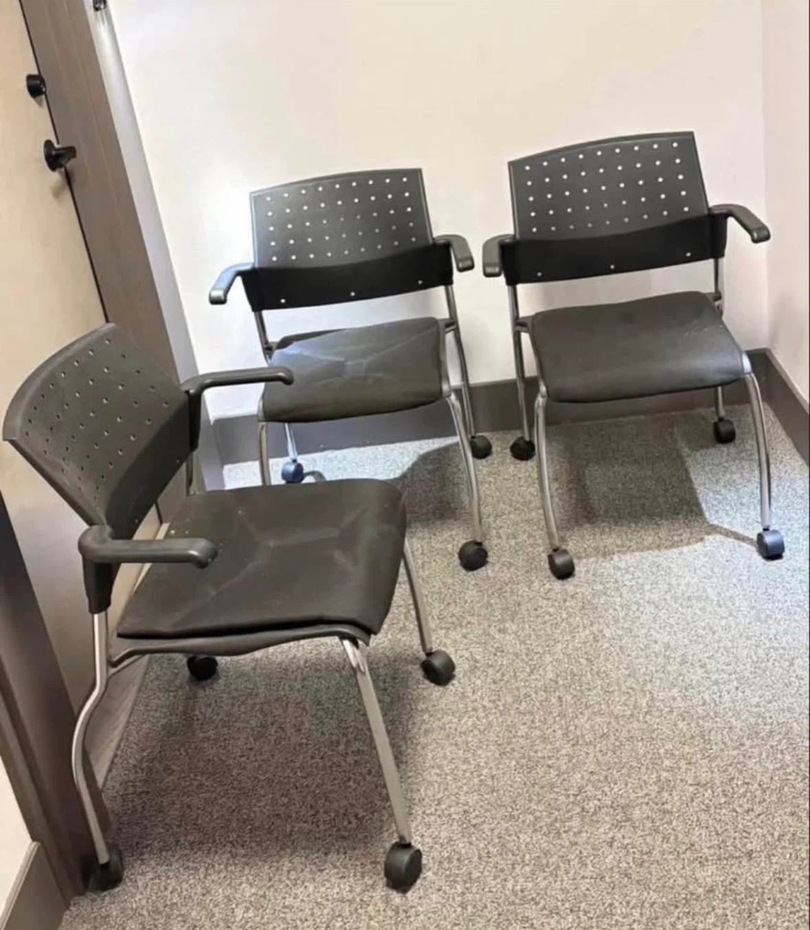Set of 3 Black Office Chairs - photo 2