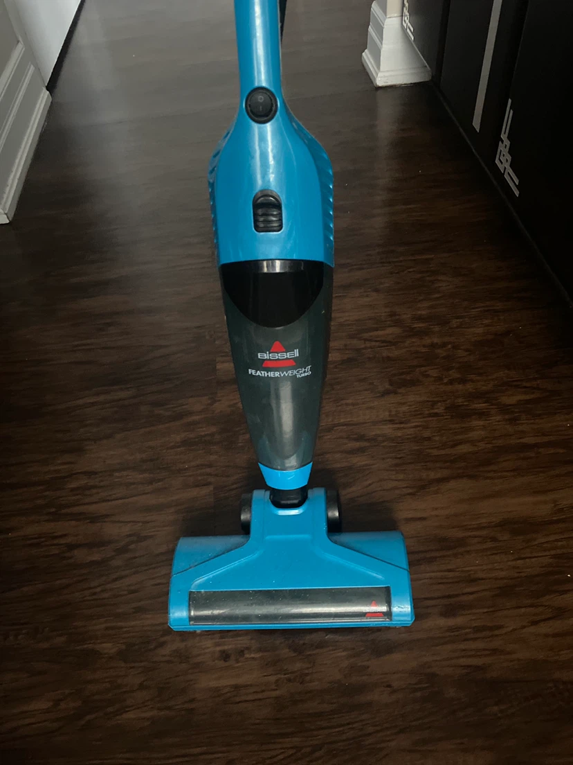 Bissell Featherweight  Vacuum - photo 2