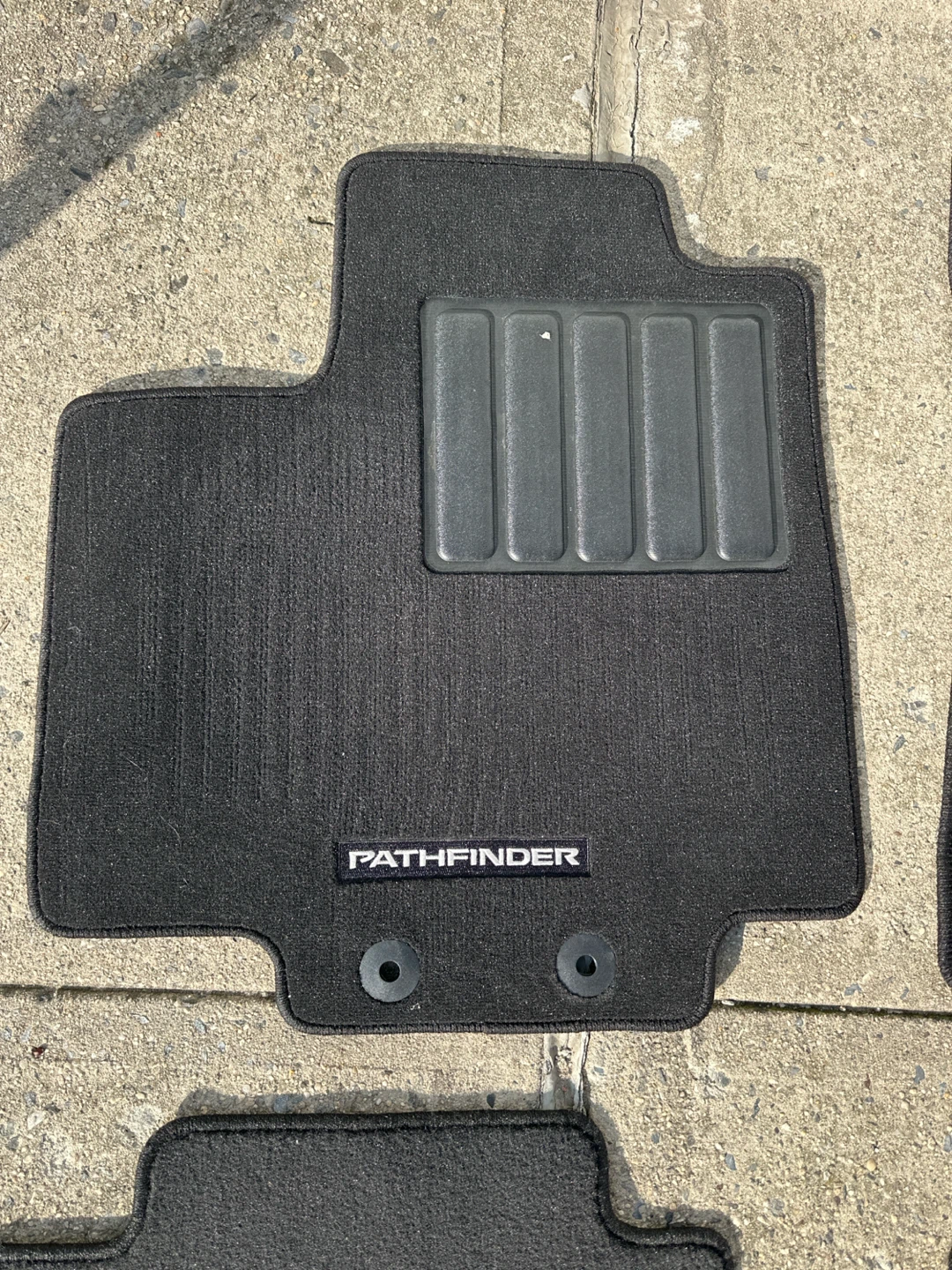 Nissan Pathfinder Floor Mats - photo 3