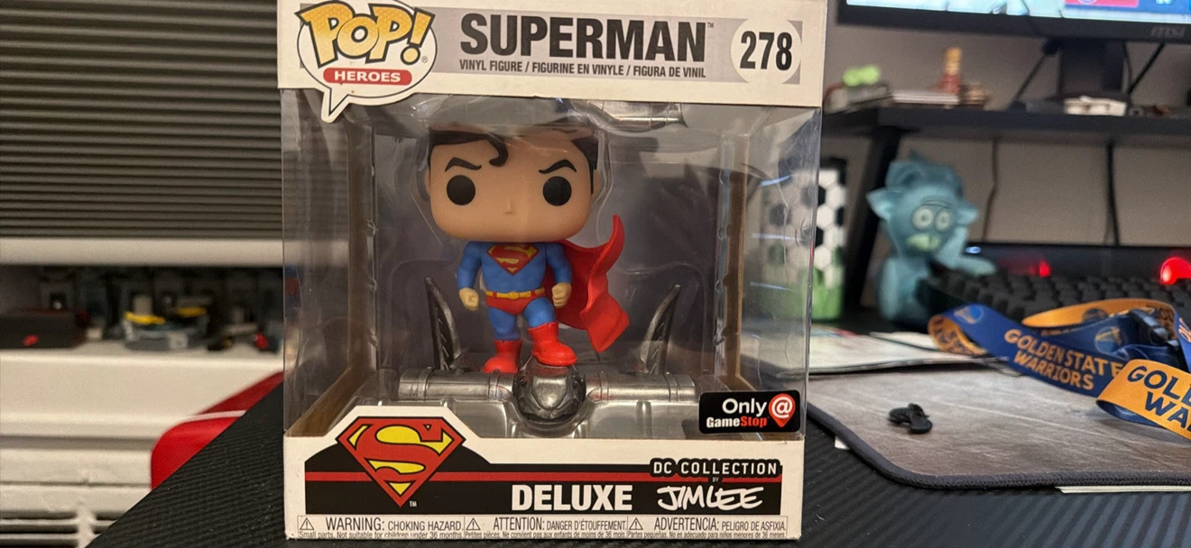 Funko Pop! Heroes Superman Deluxe 278