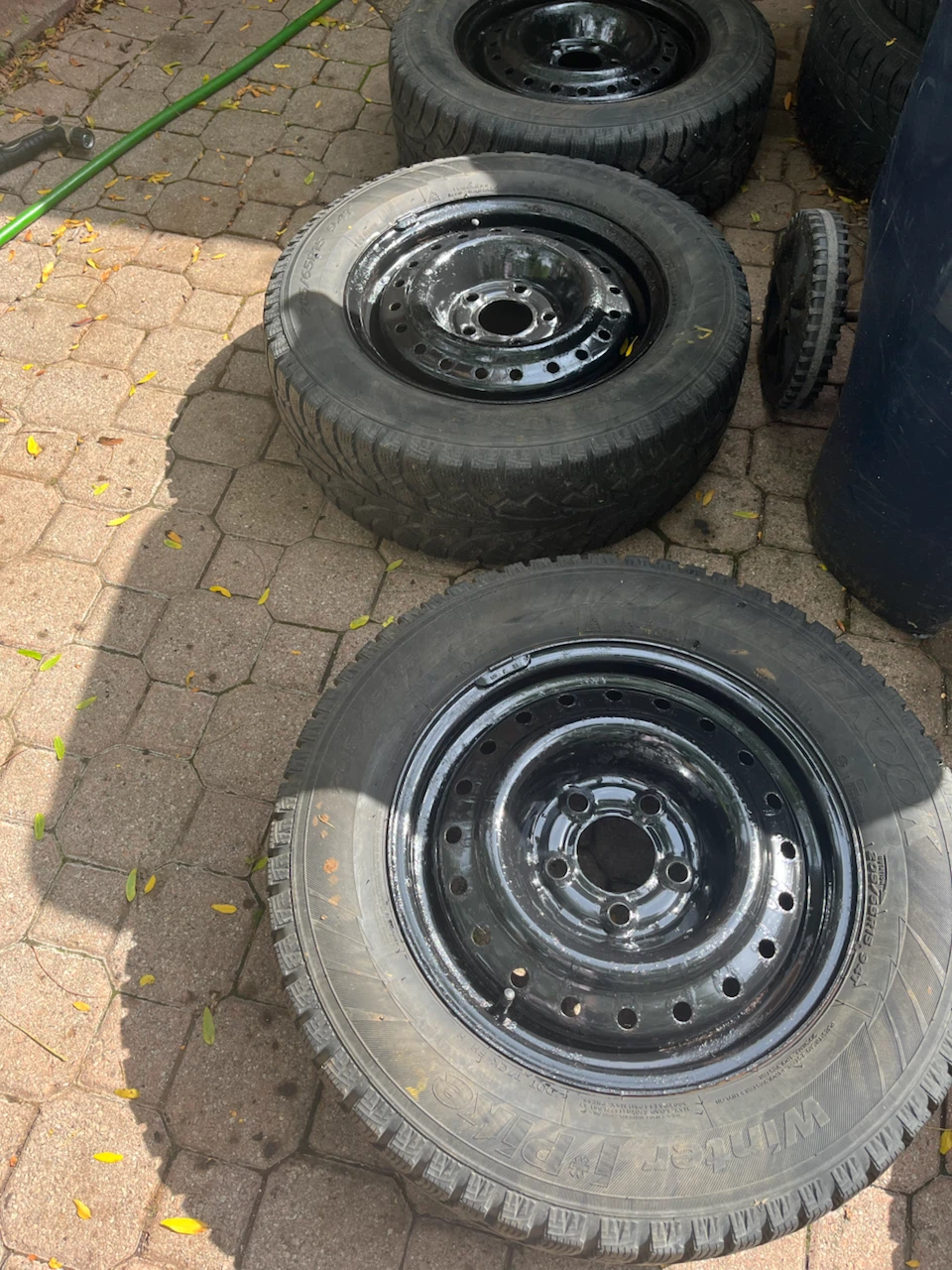 Winter tires with rims