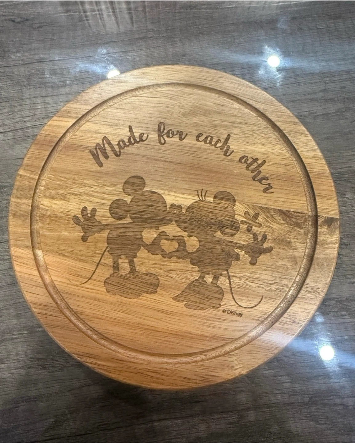 Disney Mickey Mouse Wooden Cheese Board Tool Set - photo 2