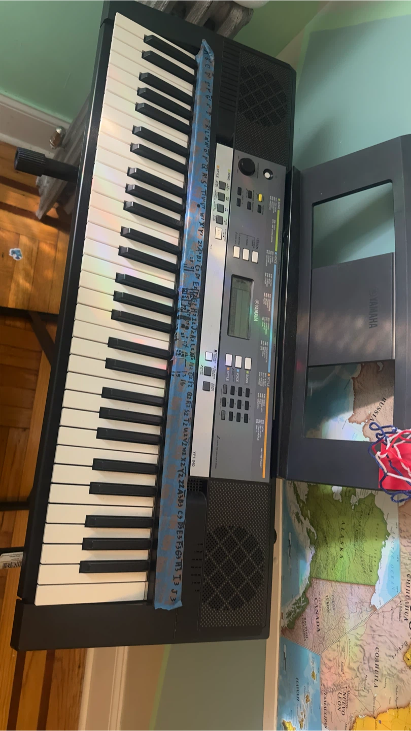 Yamaha YPT-240 Keyboard - photo 2