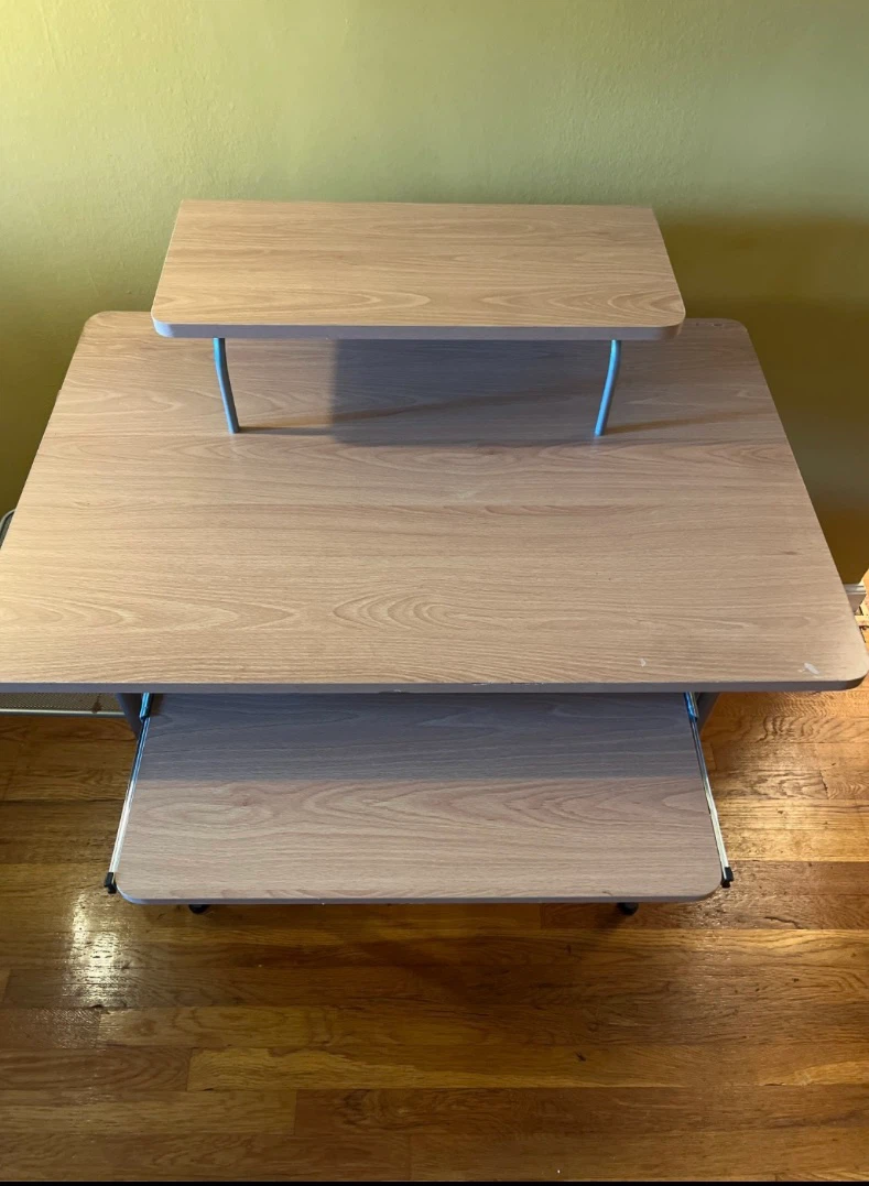 Compact Computer Desk with Keyboard Tray - photo 2
