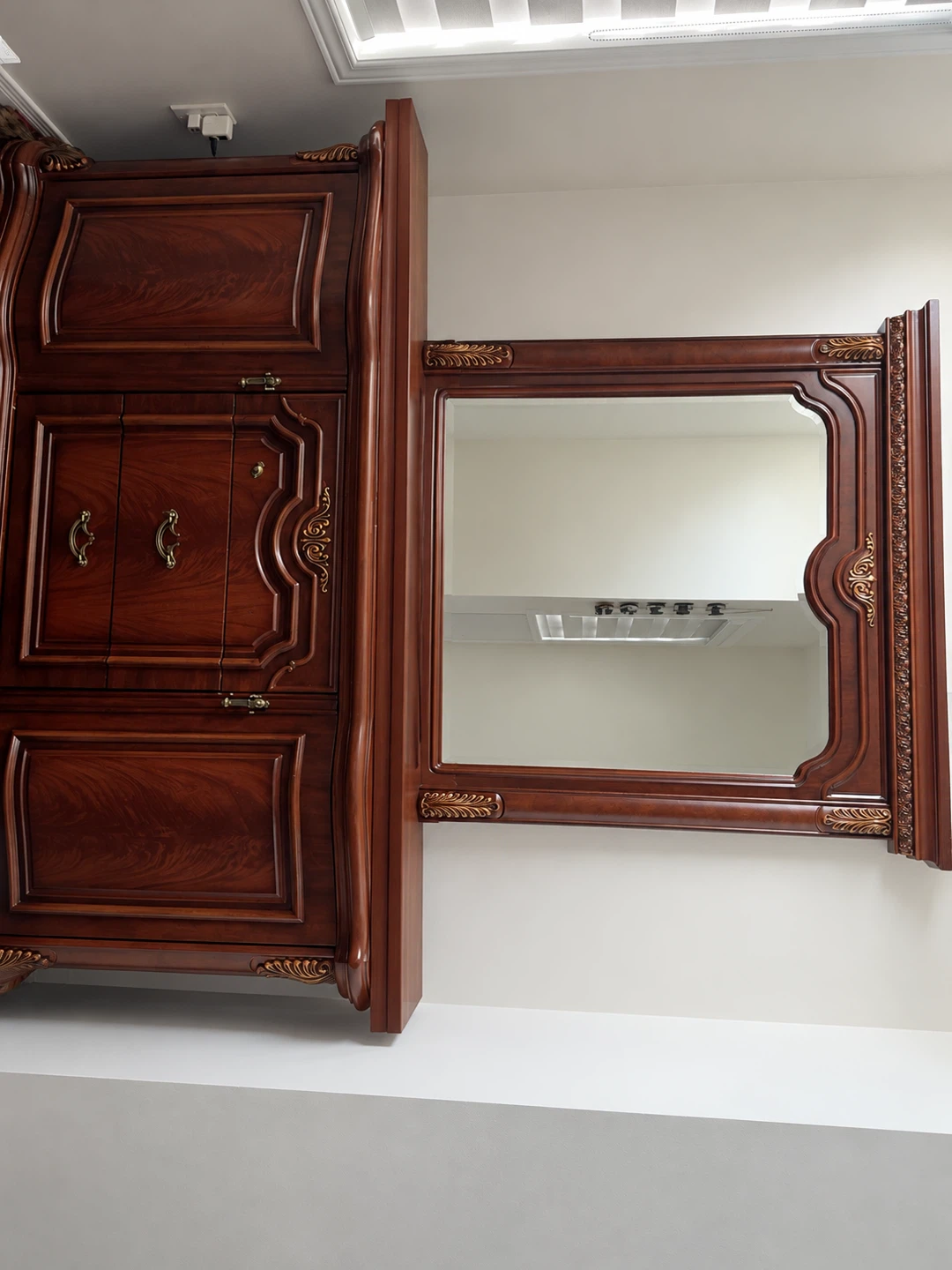 Traditional Cherry Wood queen Bedroom Set - photo 5