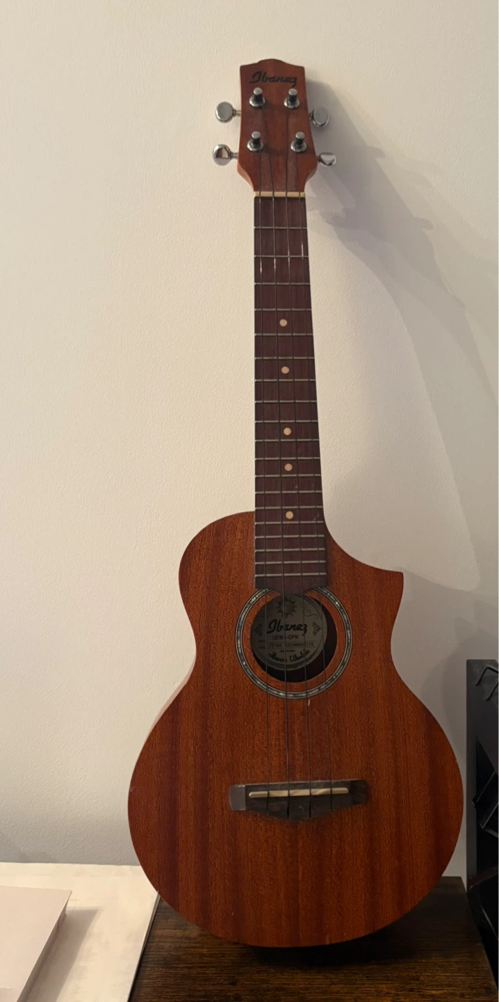 Ibanez UEW5-OPN Concert Ukulele
