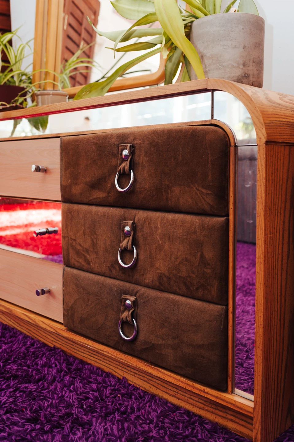 Vintage Postmodern Oak, Suede + Mirrored Arched Dresser - photo 5